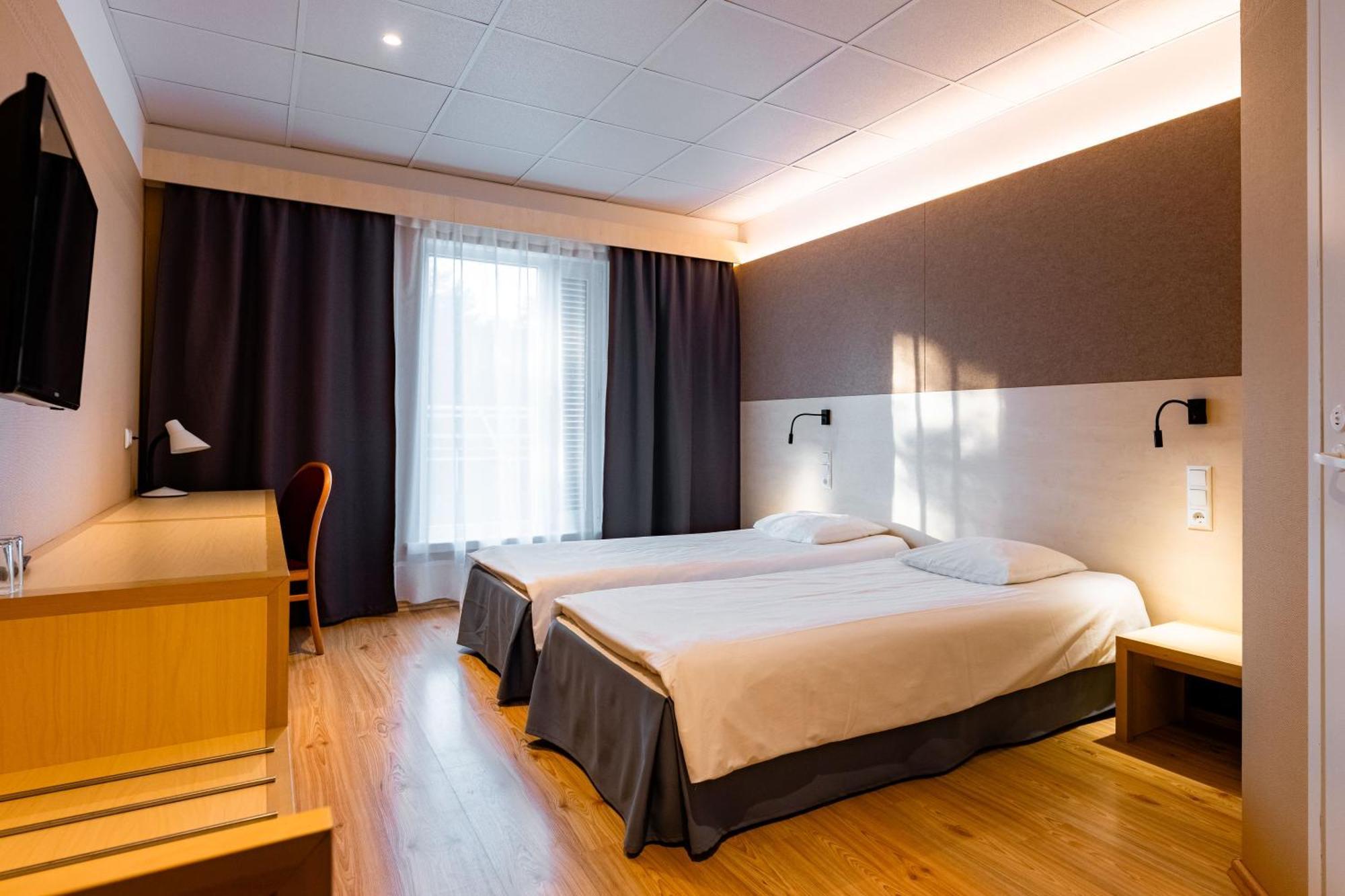 מנדיאלה Saaremaa Rannahotell ' Beach Hotel מראה חיצוני תמונה